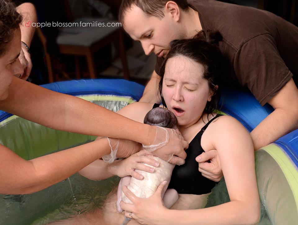 Home birth in water